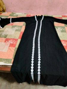 Elegant Black Abaya with Floral Details
