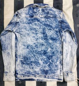 🚨ZARA DENIM JACKET🚨