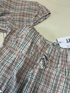 Outrtt Plaid Crop Top