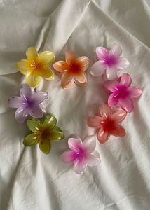 HIBISCUS FLOWER CLAW CLIPS