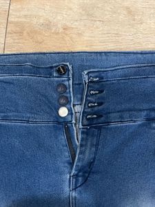 Distressed Skinny High Waist Denim