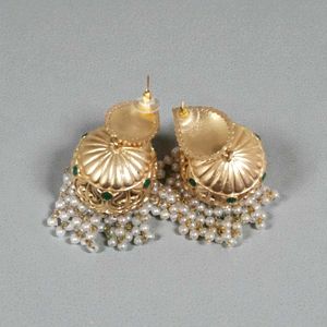 Elegant Gold Jhumka Earrings