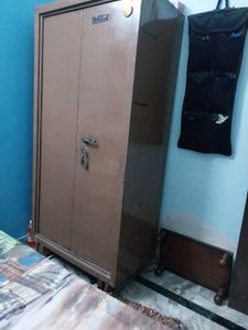 Cloth Almirah