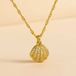 Gold Sea Shell Pearl Pendant Necklace