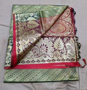 Green &amp; Red Banarasi Silk Saree