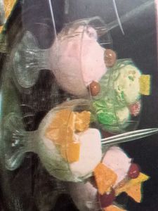 Survive Trai Ice Cream Dinner Dining Table  Fiber