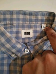 Uniqlo Shirt