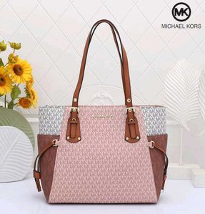 MICHAEL KORS VOYAGER MULTI COLOUR TOTE BAG