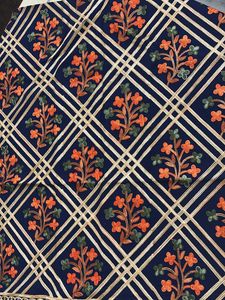 BRAND NEW WOOLLEN SHAWL