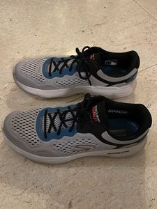 Skechers Go Run Shoes With Perfect Condition