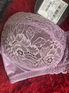Lace Detail Bra Clovia 32 lightly padded