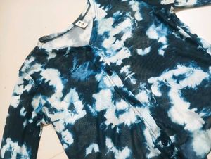 Stylish Tie-Dye Long Sleeve Top
