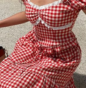 🌸 Red Gingham Top 🌸