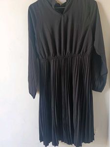 Elegant Black Midi Dress