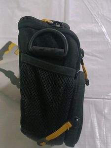 PHB-115B Hunter 15 Mirrorless Camera Holster Bag