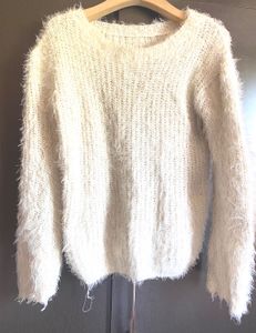 ✨ Cozy White Fluffy knit Sweater ✨