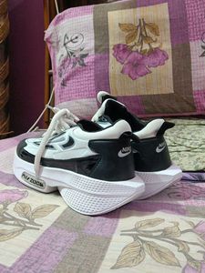 Black &amp; White Chunky Sneakers