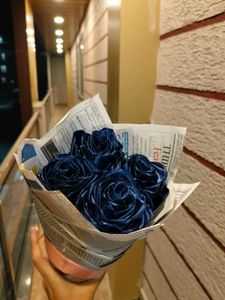 Elegant Blue Ribbon Rose Bouquet