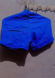 Girl Wear Divider One Short  With Two Top
