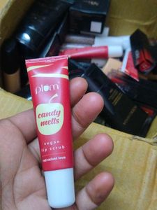 Plum Candy Melts Lip Scrub