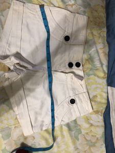 Very Smart White Shorts