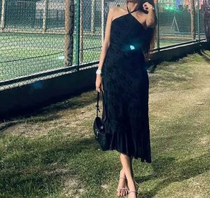 Brand New (NewMe) 🖤Floral Halter Neck Midi Dress