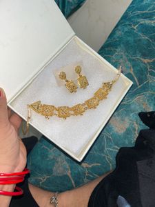 Gold-toned Jewelry Set