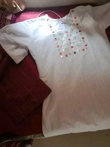women classic kurta set