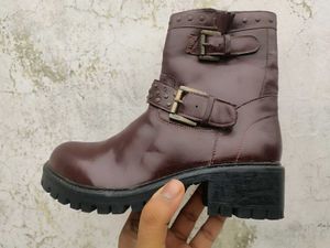 Stylish Brown Ankle Boots(36 Size)