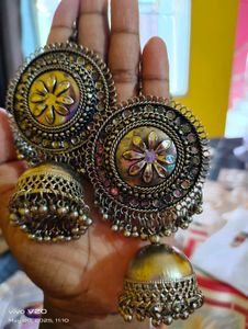 2 Beautiful Silver Earrings 😍