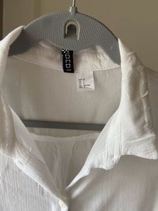 H&amp;M Crop Buttoned Shirt