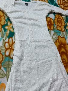Elegant White Embroidered Kurta