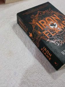 Iron Flame by Rebecca Yarros