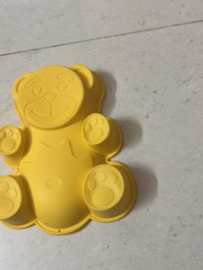 Yellow Color Silicon Cake Mould