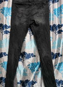 Distressed Black Skinny Jeans