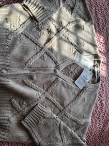 ZARA BRAND NEW SWEATER
