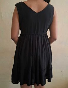 Black Flared Dress With Adjustable Tie Knot