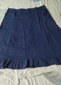 5 Slightly Used Petticoat And 1 New Sari
