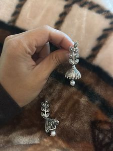 Oxidised Pearl studded earrings