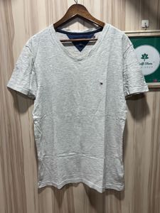 Tommy Hilfiger V-Neck TShirt