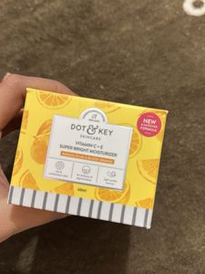 Dot &amp; Key Moisturizer