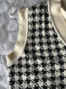 Houndstooth Knit Top