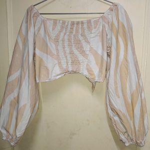 Puffed Sleeve Crop Top