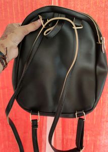 Black Backpack &amp; Mobile Sling Bag For Women