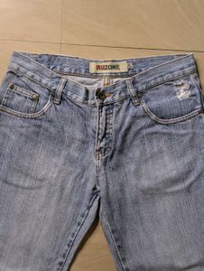 blue striaght fit jeans