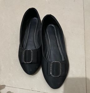 Black Bow Ballerinas