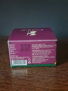 Pilgrim Red Vine Face Cream SPF 30