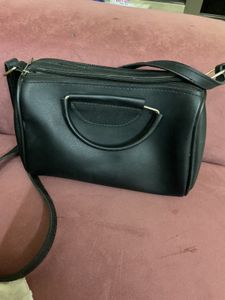 Elegant Black Handbag