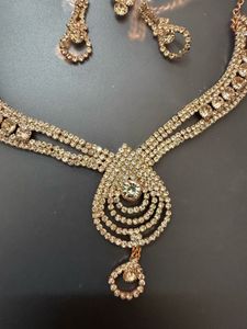 Golden Shine Necklace Set