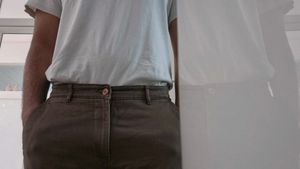 LYTE CLUB Trousers Size 32 | Comfortable Fit Brown